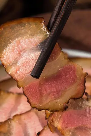 探寻马边老腊肉：传统美味与独特风情的交融