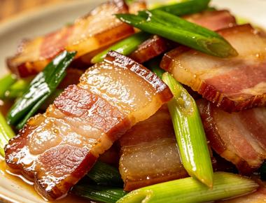 腊肉炒什么菜最好吃下饭？分享几款家常实测百搭配菜