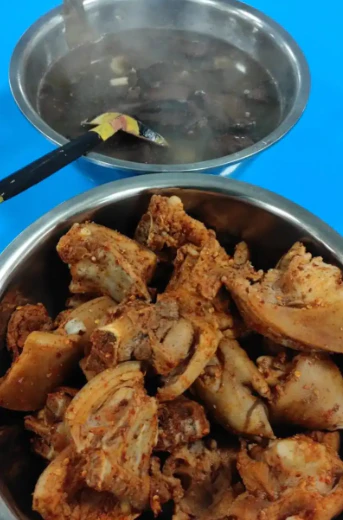 彝族传统美食坨坨肉正宗做法 小凉山彝家原汁原味家常教程
