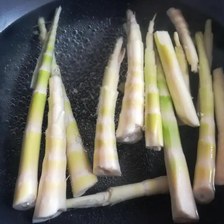 新鲜的竹笋怎么煮才不苦？手把手教你新鲜竹笋去苦的正确方法