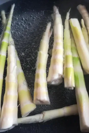 新鲜的竹笋怎么煮才不苦？手把手教你新鲜竹笋去苦的正确方法