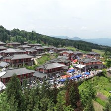 马边玛瑙苗寨｜云上苗岭风光 感受原生态民族风情