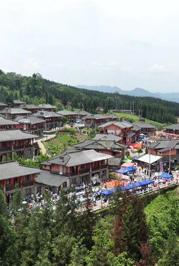 马边玛瑙苗寨｜云上苗岭风光 感受原生态民族风情