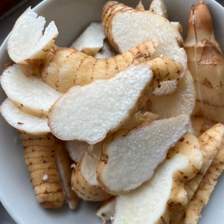 天麻煲汤搭配技巧：彝乡高山乌天麻怎么炖鸡、炖鸽子才养人