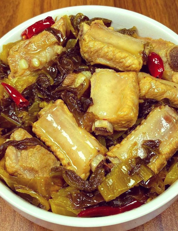 腊肉骨头炖酸菜.png