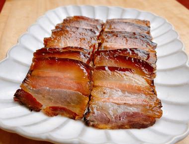 蒸腊肉时长全解析：不同厚度与设备下的完美蒸制指南