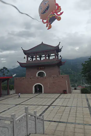 马边小众打卡点位推荐｜仰天窝金家沟流星坪三河口出片攻略，自驾路线和拍照