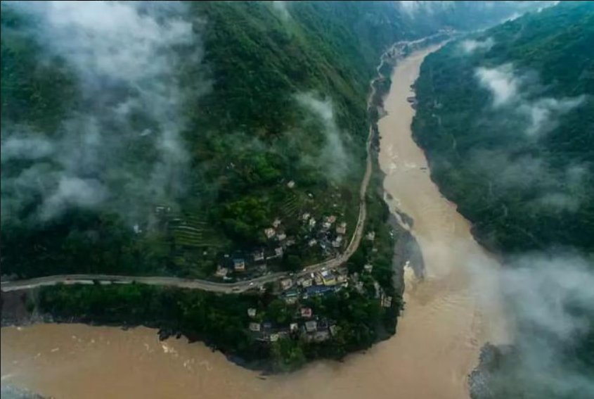 对应古羌先民迁徙段落（横断山大渡河河谷地貌）.png