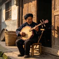 马边彝族八角月琴是什么体验？记一把被山雾泡过的老乐器
