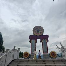 记忆香山门楼前｜炮台山里，独角兽小车载满彝乡周末的甜欢