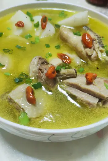 吃土鸡对尿酸有影响吗？尿酸高能吃土鸡喝鸡汤吗正确吃法