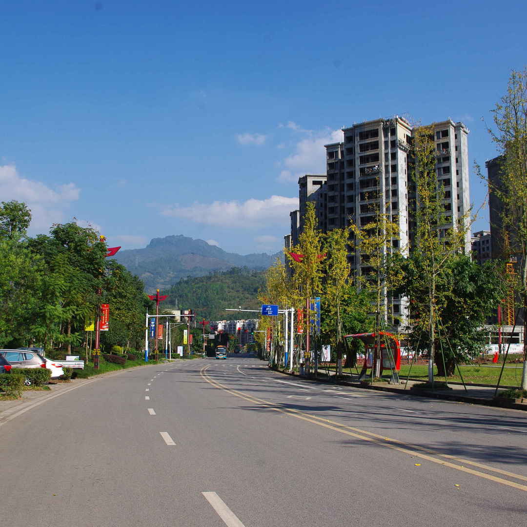 马边县城：彝乡河畔，藏着烟火与慢时光