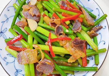 腊肉炒菜搭配