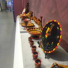 彝乡非遗展：漆彩纹章里的匠造温度