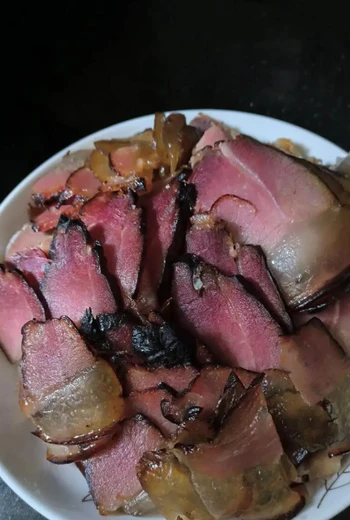 腊肉怎么做好吃又入味？家常简单做法，不咸不腻