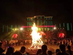 彝族火把节祈福文化解读｜马边小凉山火把节祭祀仪式与祈福寓意