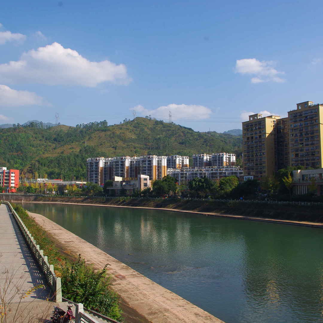 马边县城：彝乡河畔，藏着烟火与慢时光